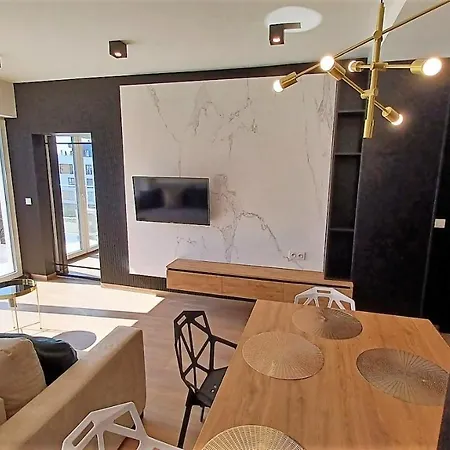 Kima Bazantow 44 Apartment *