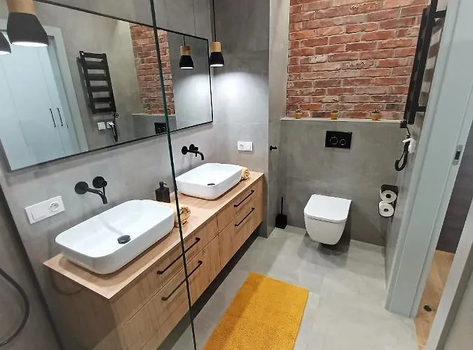 Kima Bazantow 44 * Katowice